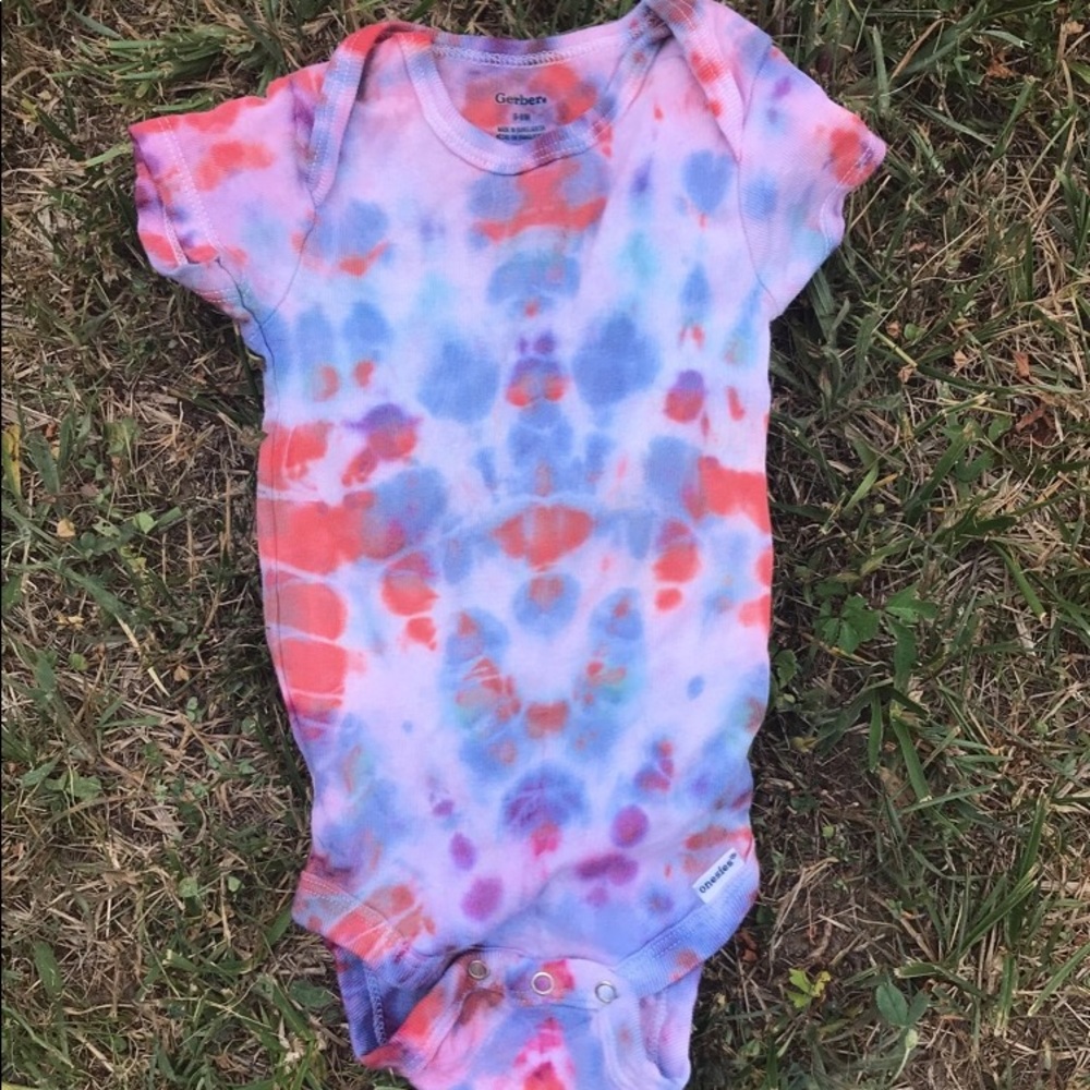 Tie dyed onesie size 6-9 months